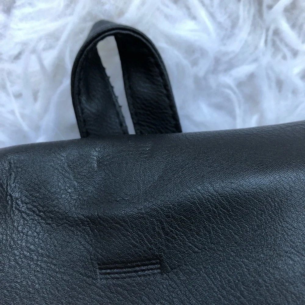 3/$20 - Ardene drawstring backpack - Picture 8 of 8